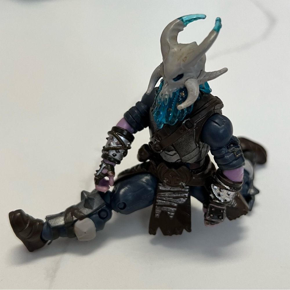 2018 Epic Games Fortnite Ragnarok 4" Action Figure